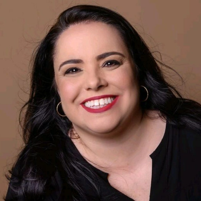 Cíntia Esteves de Paulo