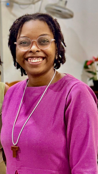 Elenita Silva Ferreira Santos de Oliveira